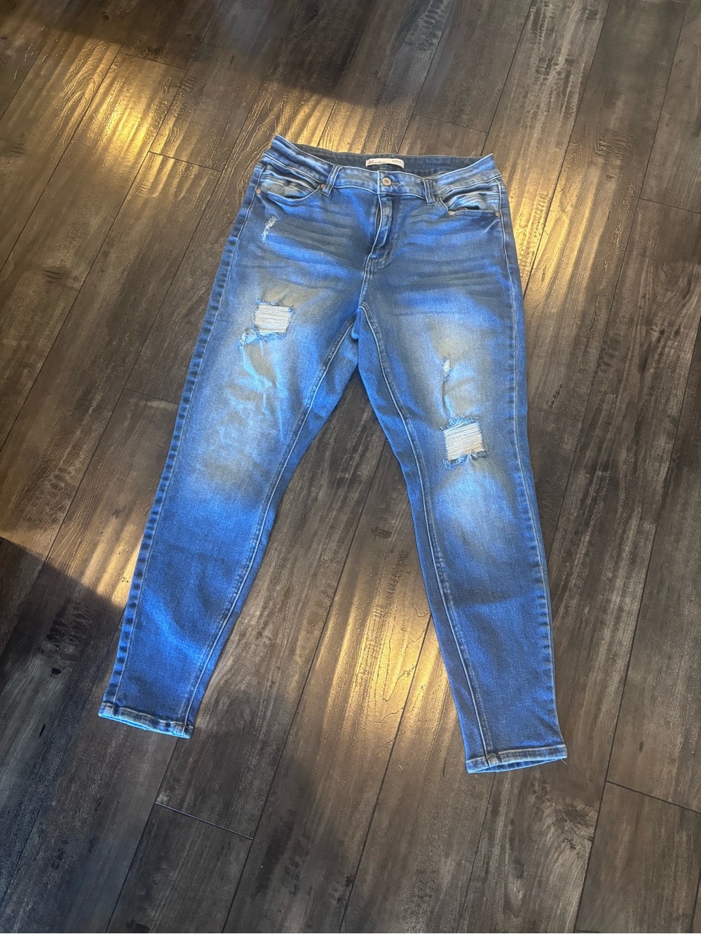 KanCan Women's Distressed Skinny Jeans Sz 14